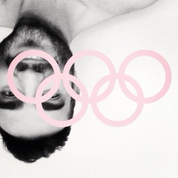 #IsaacGayForSochi Foto apoyo Isaac #GayForSochi
