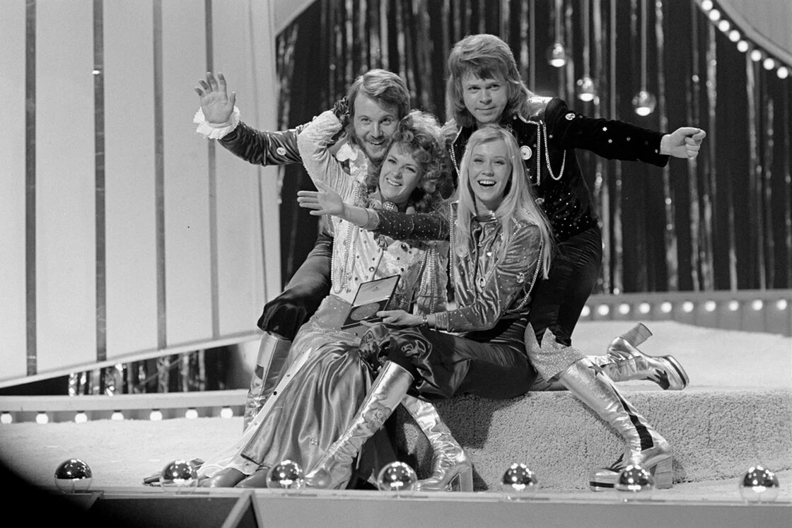 Del kitsch a la viralidad: las edades doradas de eurovisión