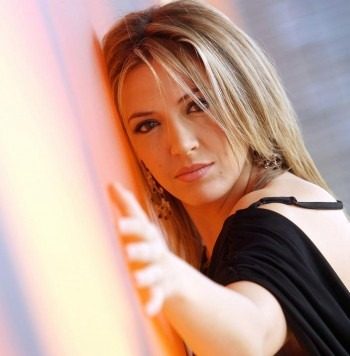 sin_ano_17122008_050616_noelia_cano