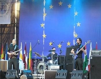 2010_10032010_122116_inculto_UE