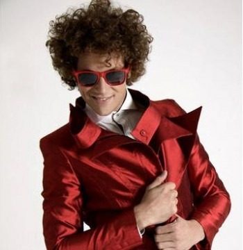 sin_ano_10052010_125120_dani_gafas