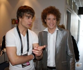 sin_ano_28052010_091231_19416_alexander-rybak-y-daniel-diges