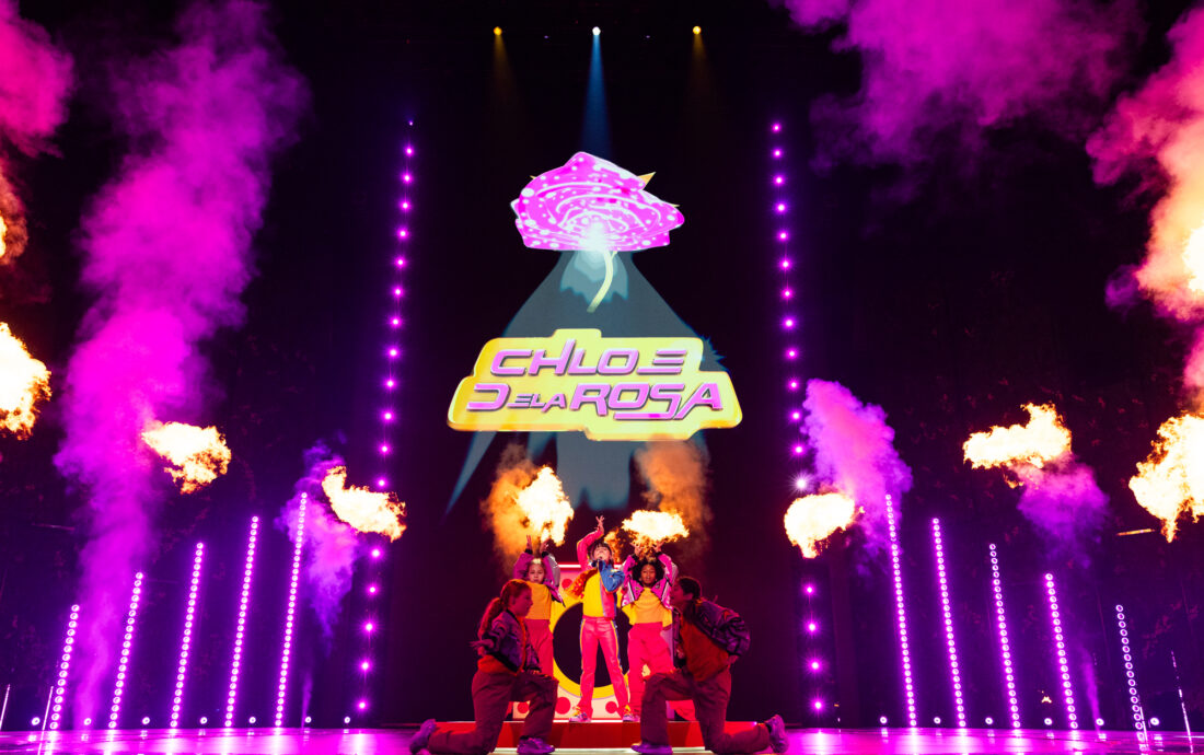 🇪🇸 Spain / Chloe DelaRosa performing Como La Lola at Junior Eurovision 2024, at the First Rehearsal in Caja Mágica, Madrid.