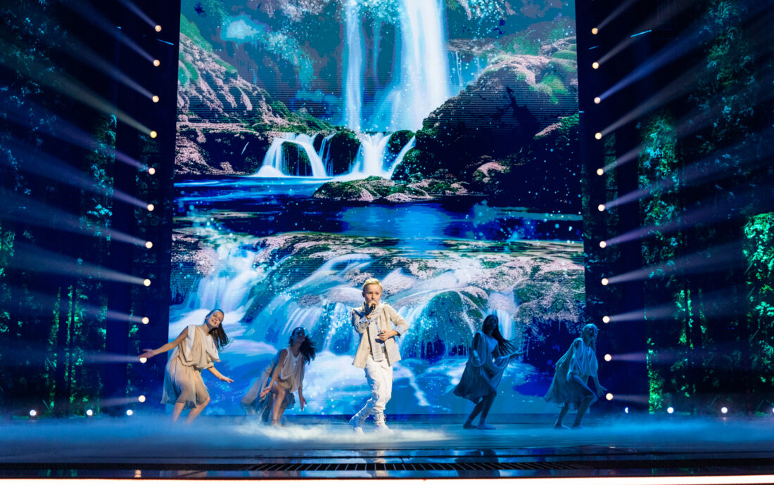 🇵🇱 Poland / Dominik Arim performing All Together at Junior Eurovision 2024, at the First Rehearsal in Caja Mágica, Madrid.