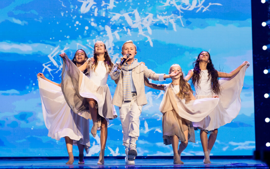🇵🇱 Poland / Dominik Arim performing All Together at Junior Eurovision 2024, at the First Rehearsal in Caja Mágica, Madrid.