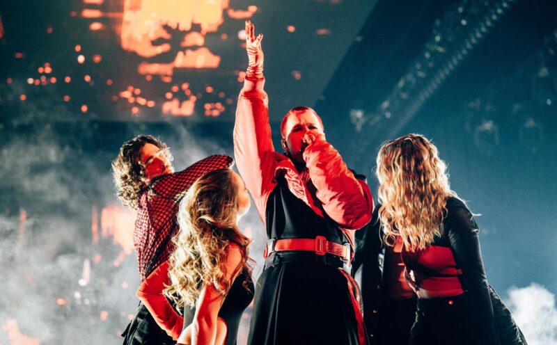 Red Sebastian_strobelights_belgica