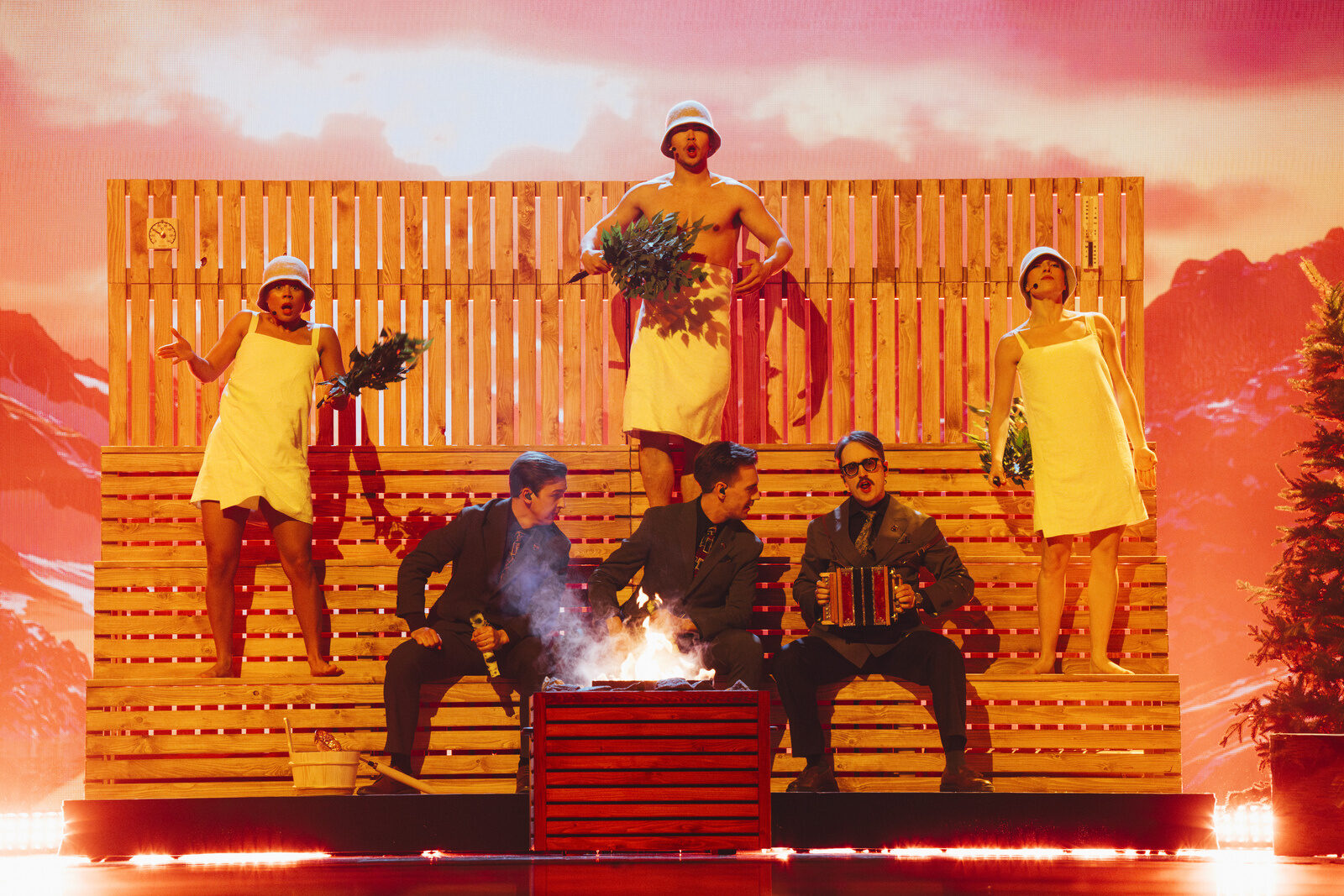 KAJ rehearsing Bara Bada Bastu for Sweden at St. Jakobshalle