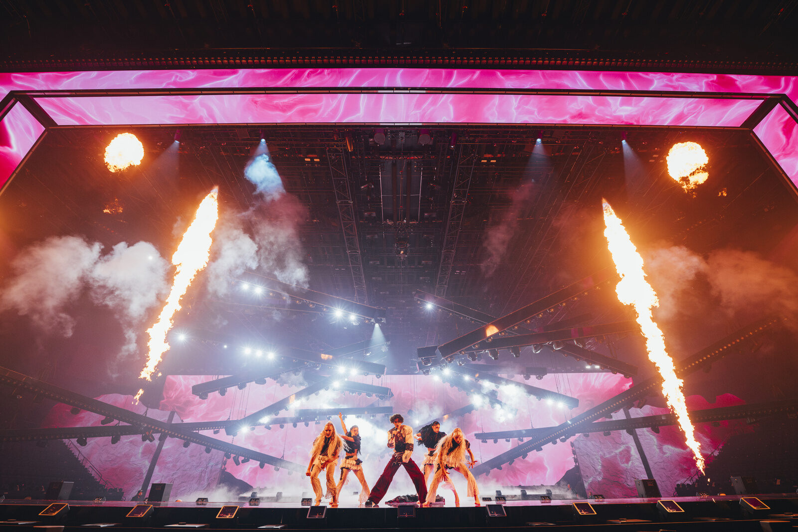 Marko Bonjak rehearsing Poison Cake for Croatia at St. Jakobshalle
