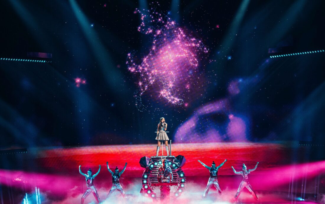EMMY_rehearsing_Laika_Party_for_Ireland_at_St._Jakobshalle(3)