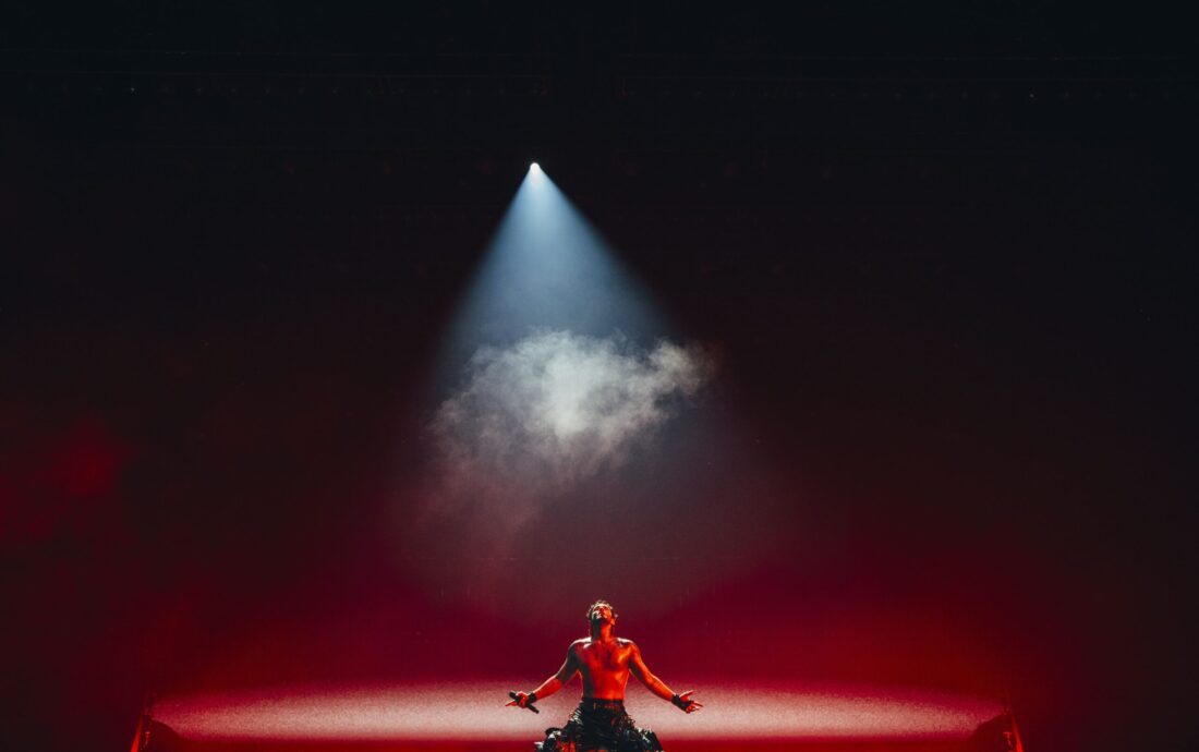 PARG_rehearsing_SURVIVOR_for_Armenia_at_St._Jakobshalle(9)