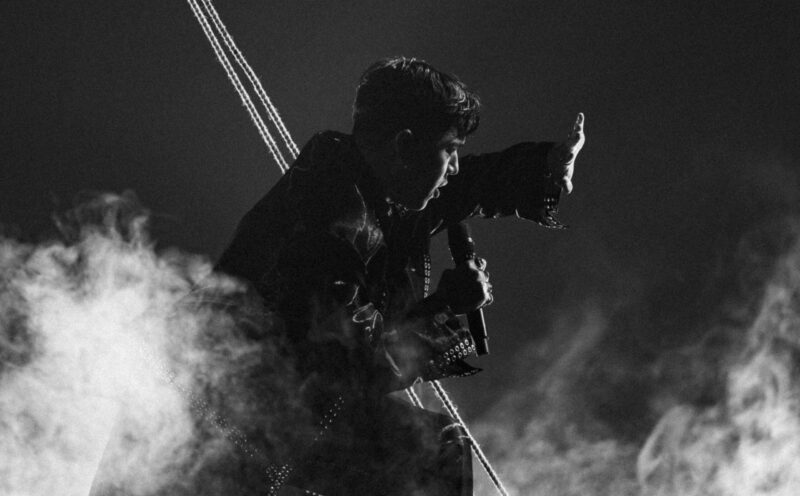 JJ_rehearsing_Wasted_Love_for_Austria_at_St._Jakobshalle(6)