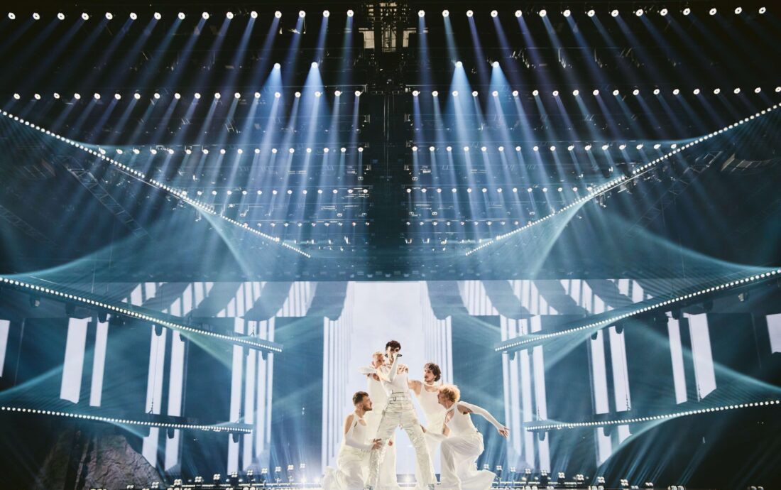 ADONXS_rehearsing_Kiss_Kiss_Goodbye_for_Czechia_at_St._Jakobshalle(2)