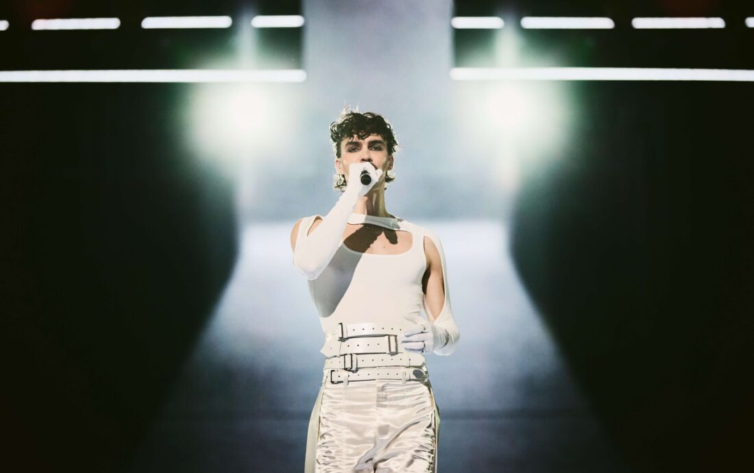 ADONXS_rehearsing_Kiss_Kiss_Goodbye_for_Czechia_at_St._Jakobshalle