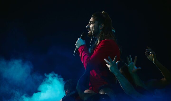 Princ_rehearsing_Mila_for_Serbia_at_St._Jakobshalle