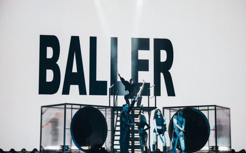 Abor & Tynna rehearsing Baller for Germany at St. Jakobshalle