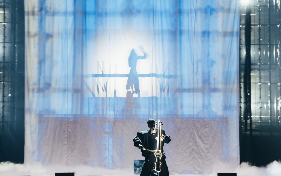 Abor & Tynna rehearsing Baller for Germany at St. Jakobshalle