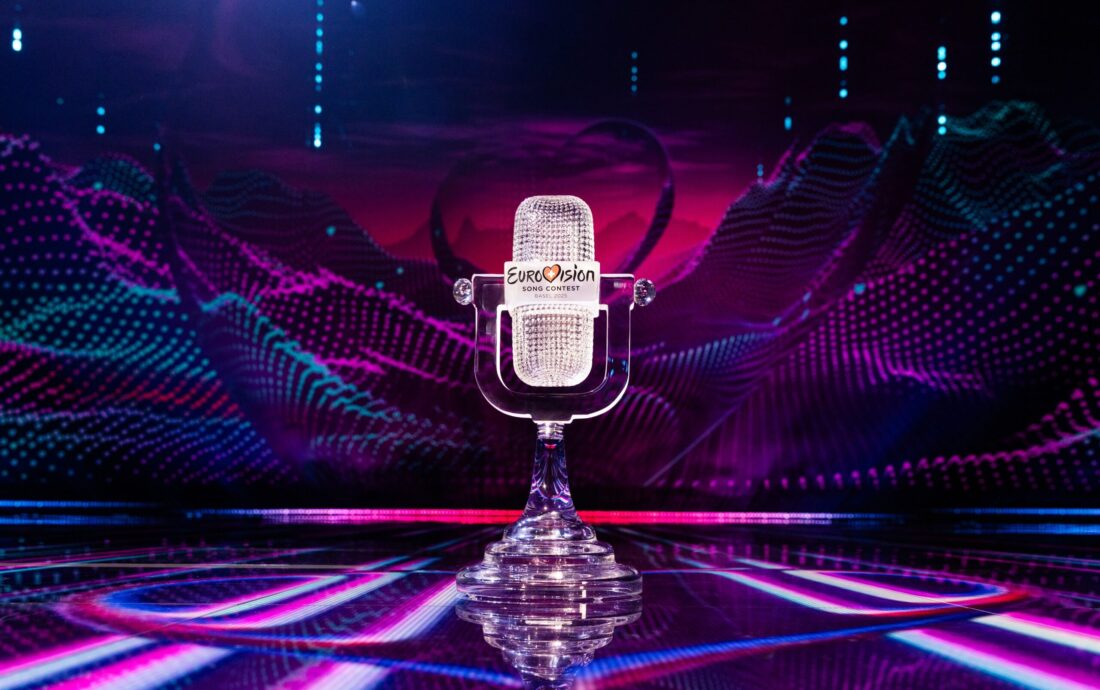 micrófono de cristal