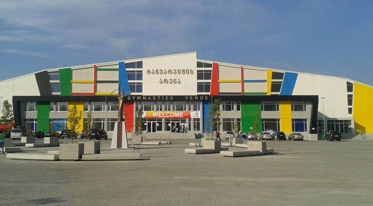 Exterior del pabellón de gimnasia de Tiflis