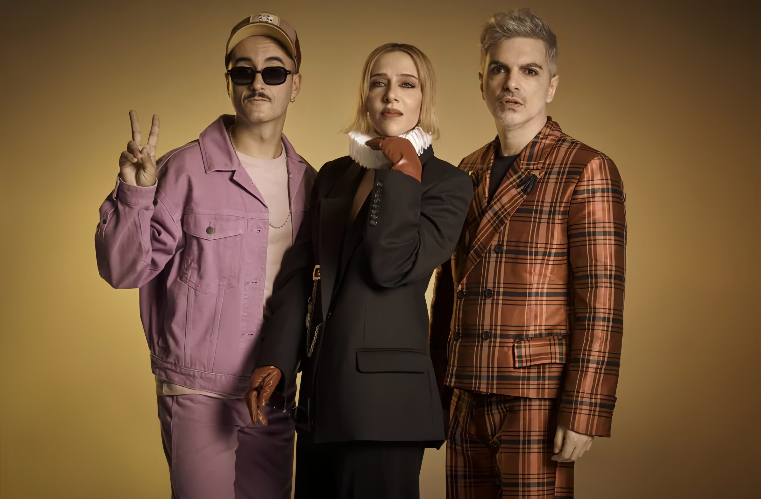 Airbrush-IMAGE-ENHANCER-1766159670584-1766159670584