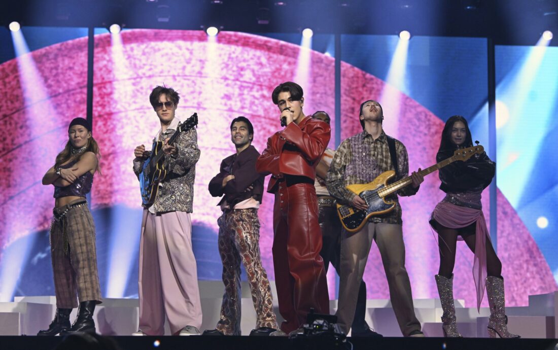 glitter-arwin-10_69850368917f4