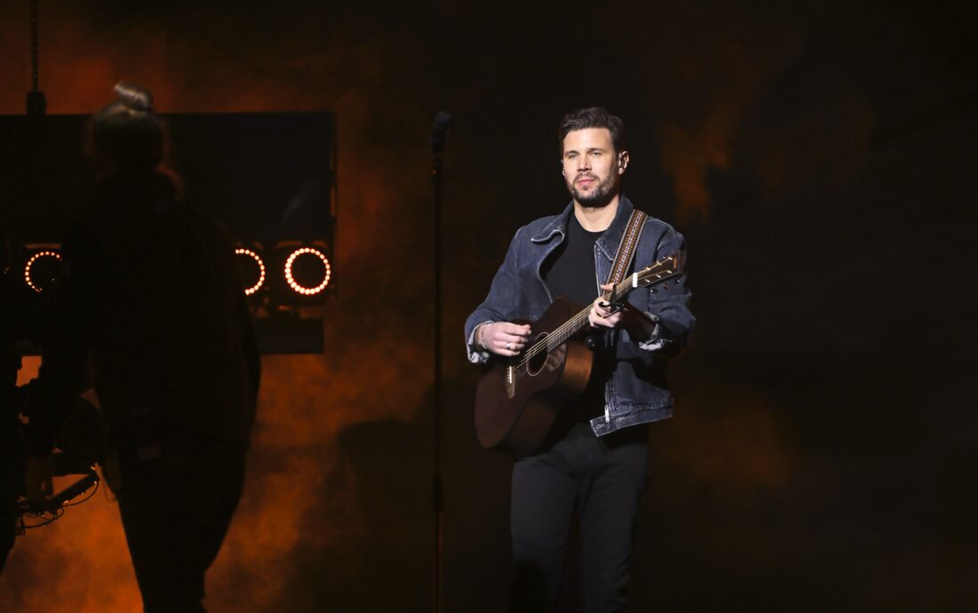 honey-honey-robin-be_69850306e1b66