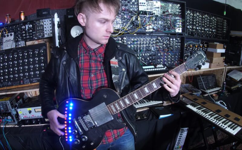 look-mum-no-computer-midi-les-paul-led-buttons-1301914230