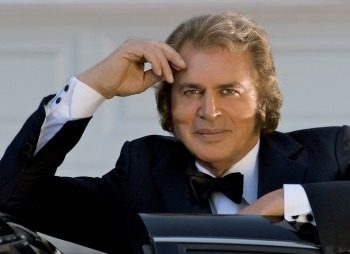 sin_ano_01032012_104418_Engelbert_Tux_2011-1