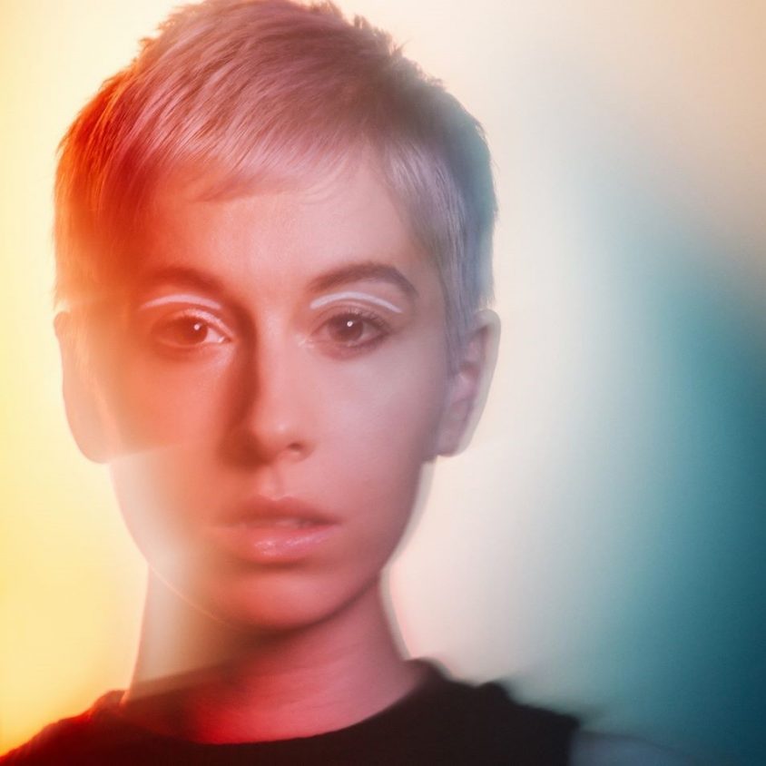 26032018_051946_SuRie_Eurovision_original